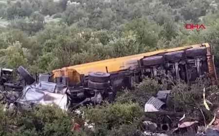 Gaziantep'te İki Tanker Kafa Kafaya Çarpıştı: 1 Ölü, 1 Yaralı