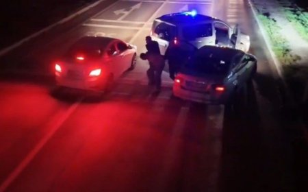 Zehir Tacirlerinin Özel Elektronik Düzenekli Bölme Oyununu Polis Bozdu