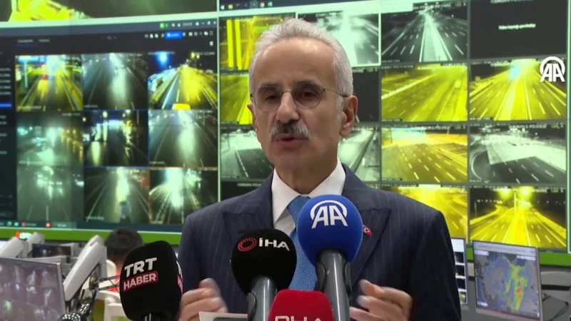 Ulaştırma ve Altyapı Bakanı Abdulkadir Uraloğlu, yurt genelinde etkili olan