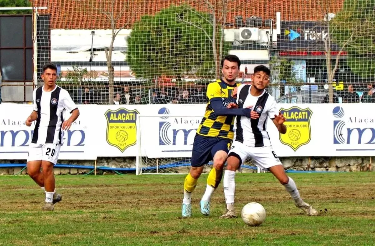 Çeşme Derbisinde Kazanan Çıkmadı: Alaçatıspor 2 - Çeşme Belediyespor 2