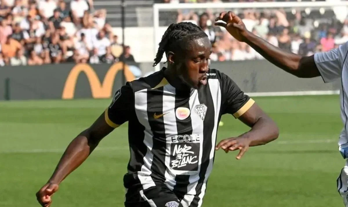 Fenerbahçe’nin Yeni Yıldız Adayı İstanbul’da: Sidiki Cherif Transferinin Detayları