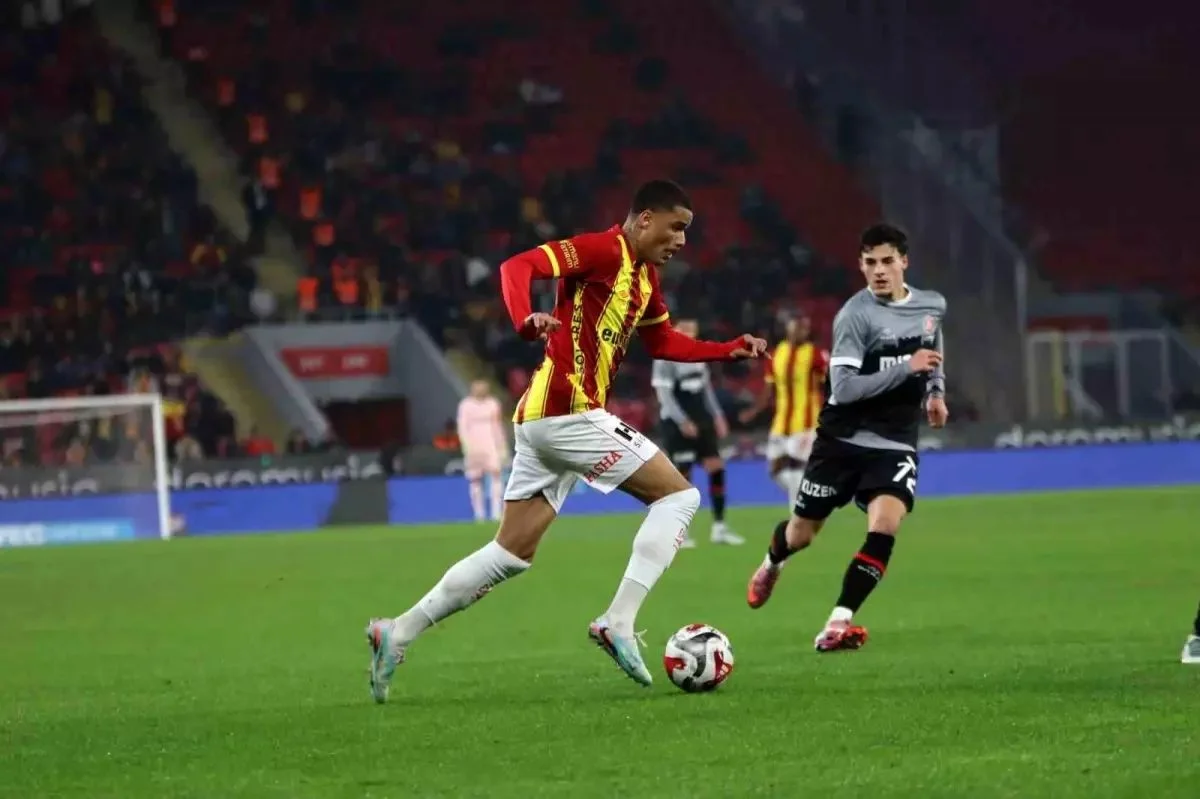 Göztepe Sahasında Fatih Karagümrük’ü Devirdi: 2-1