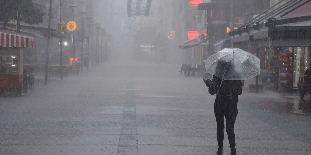 İzmir İçin Kuvvetli Sağanak Yağış Uyarısı