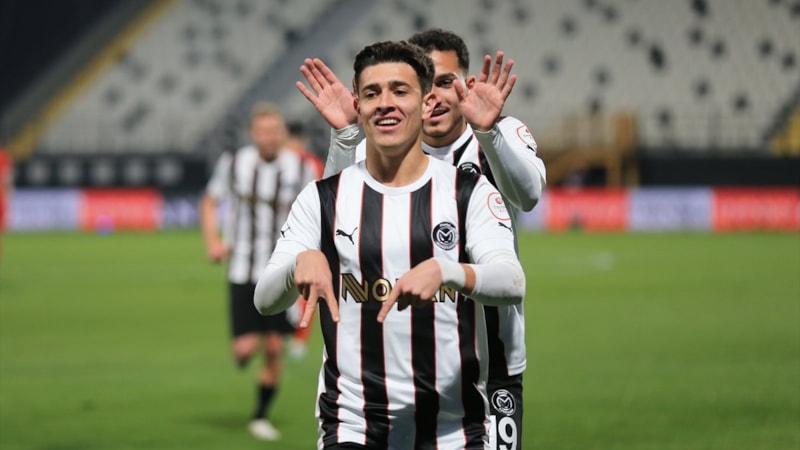 Manisa FK Evinde Şov Yaptı: Boluspor’u 4 Golle Geçti