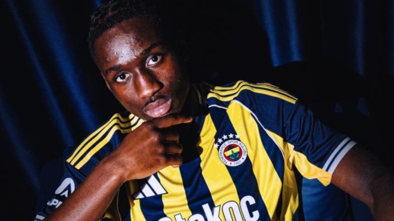 Fenerbahçe’nin Yeni Fransız Golcüsü: Sidiki Cherif Kadroya Katıldı