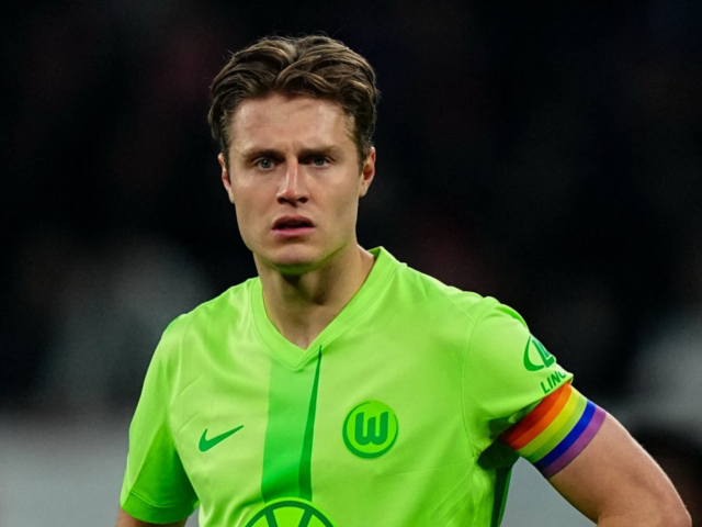 Galatasaray'da Svanberg Transferi Taraftar Engeline Takıldı: Anlaşma İptal!