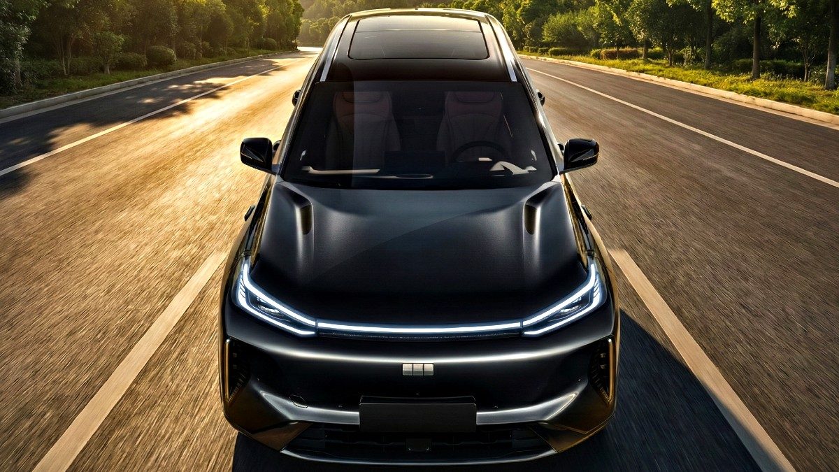 Geely Galaxy M7: 1.730 Kilometre Menzilli Yeni Hibrit SUV Tanıtıldı