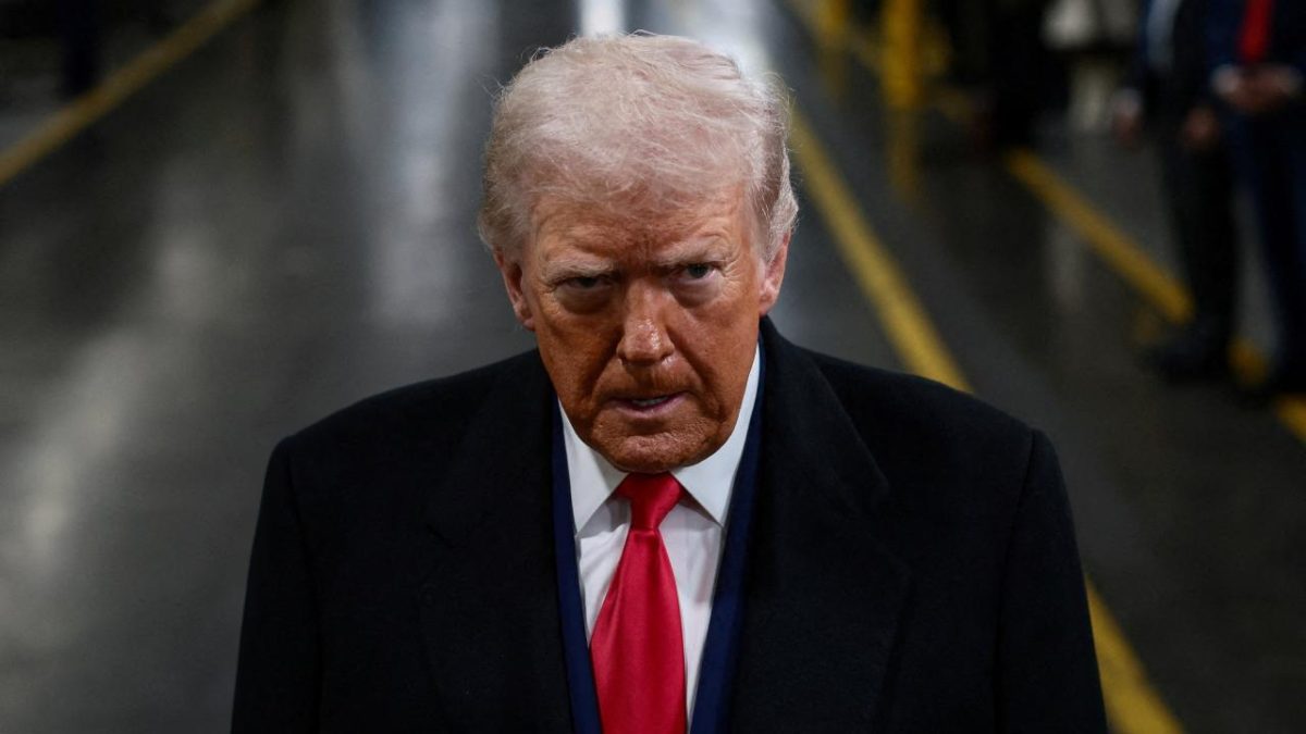 Trump’tan İran ve Müttefiklerine Sert Uyarılar: "Güçlü Gemilerimiz Yolda"