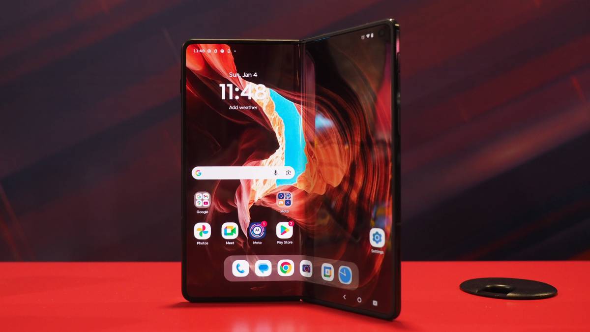 motorola-razr-fold-dxomark-skoru-1