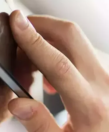 buradan_gelen_aramayi_acmayin_bankadaki_tum_paranizi_caliyorlar_1776670929_5667