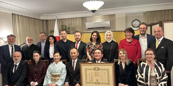 japonya-prof-dr-oguz-baykara-ya-devlet-nisani-2-19771405_amp